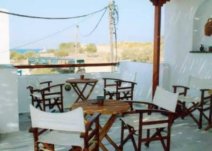 Апартаменты Athina Naxos Town *